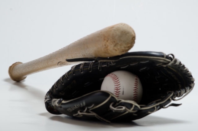 【学年別】野球をはじめるときの野球グローブの選び方｜少年野球の道具