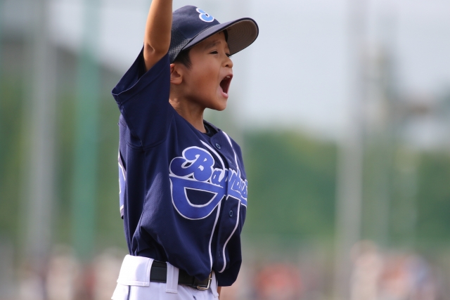 【城東ベースボールクラブ】少年野球の名将に学ぶ、楽しく上達させる練習メニュー｜少年野球